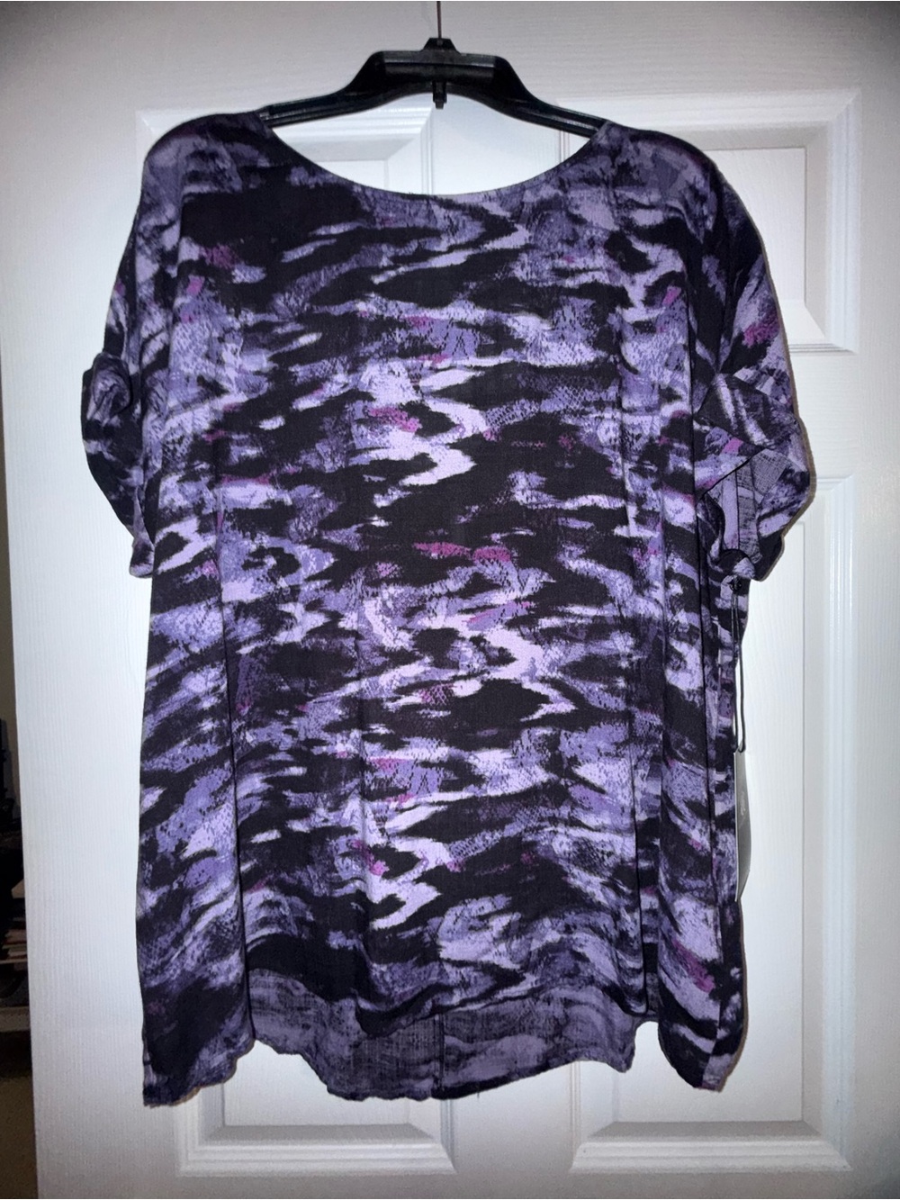 Women’s Purple Abstract Print Blouse | Short Sleeve Flowy Tunic Top | Like New